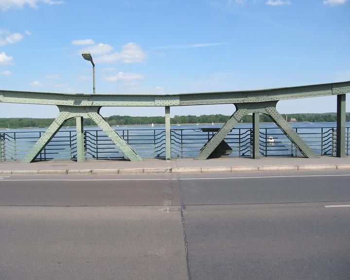 Lokalitat an der Glienicker Brucke